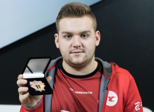 【赛后战报】开了？FPX下路双人组完美找机会，FPX2：1TT拿下首胜